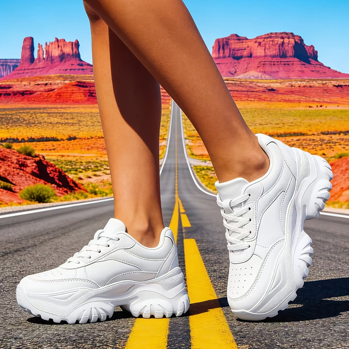 Victoria - Light Weight Shoe