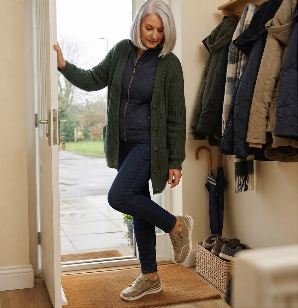 Amelia™ Comfort Walking Sneakers
