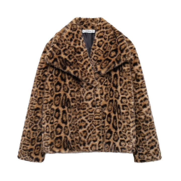 Brit & Boho™ I Lindsay Short Faux Fur Coat