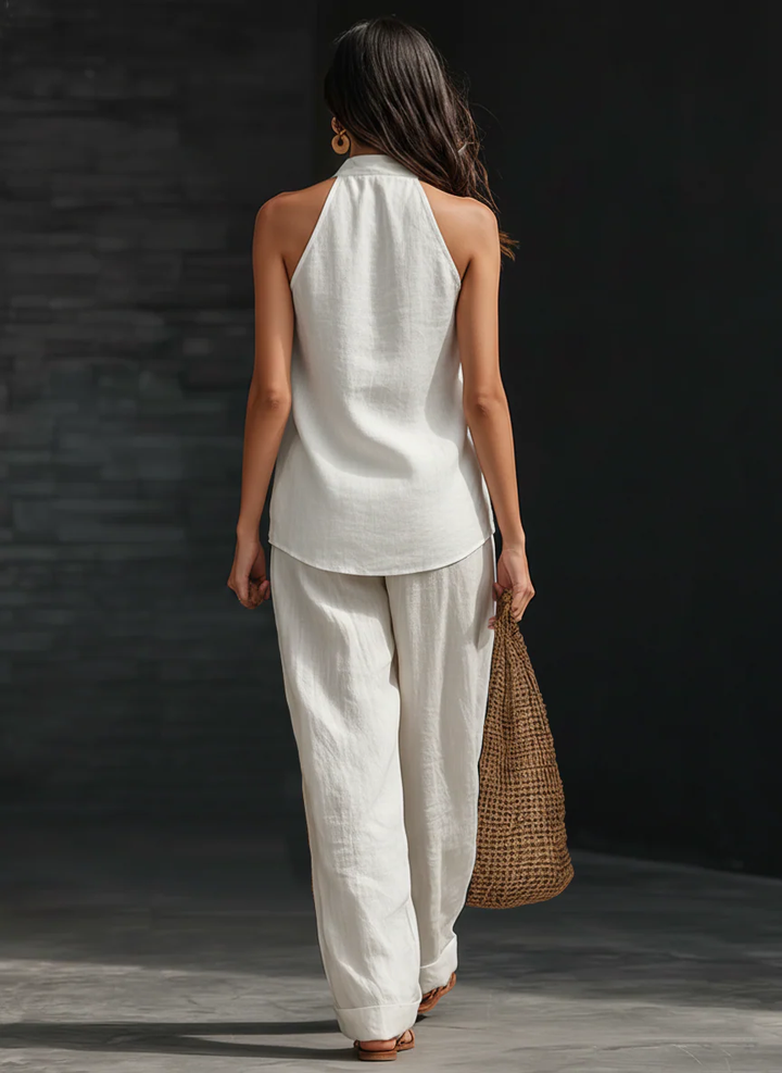 Savannah™ Sleeveless V-Neck Top