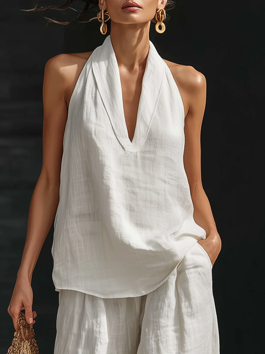 Savannah™ Sleeveless V-Neck Top
